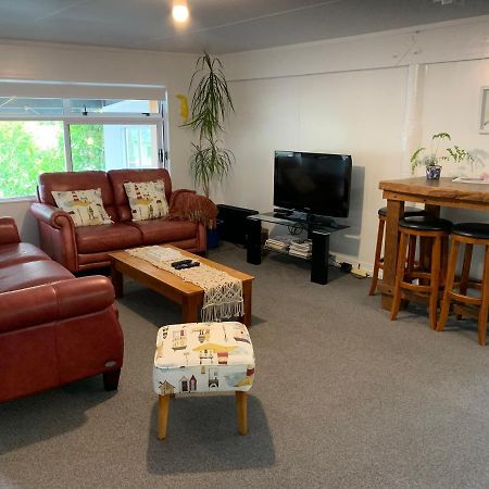 Taurikura Bay Relax And Explore Whangarei Heads 外观 照片